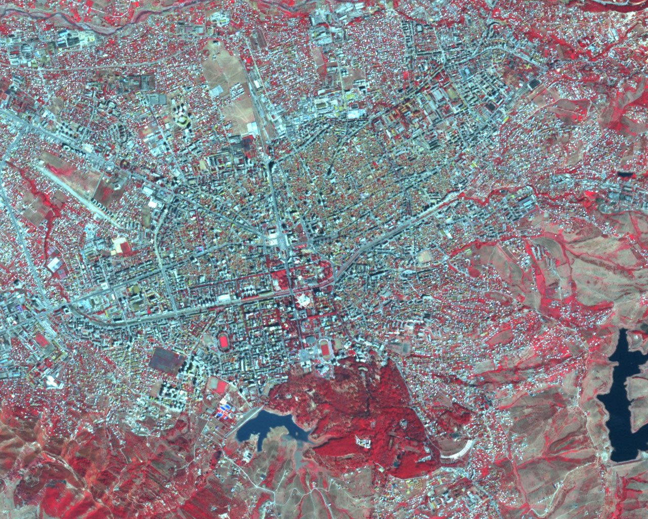 Mapa satelital de Tirana
