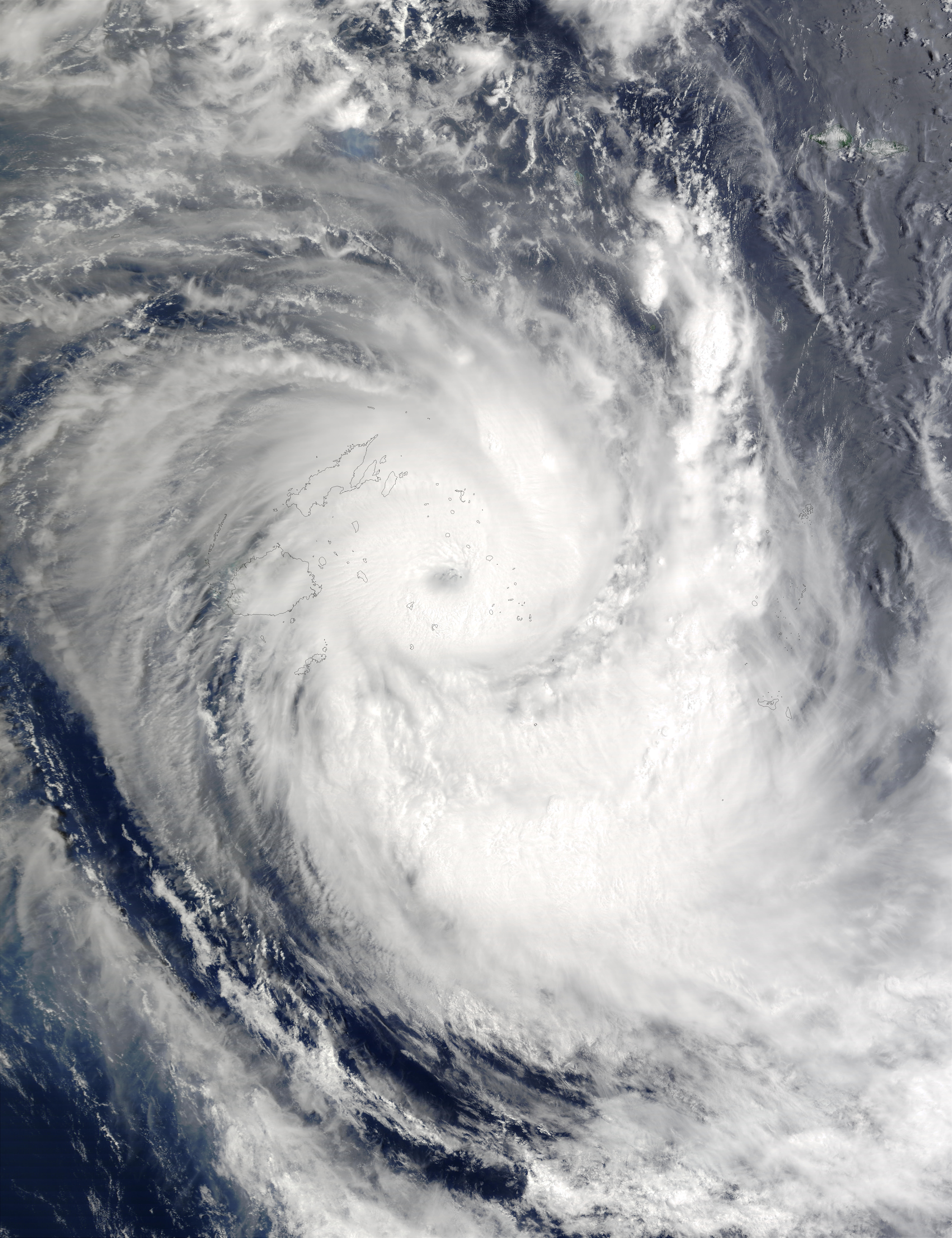 Ciclón tropical Ami (10P) encima de las Islas Fiyi, Océano Pacífico