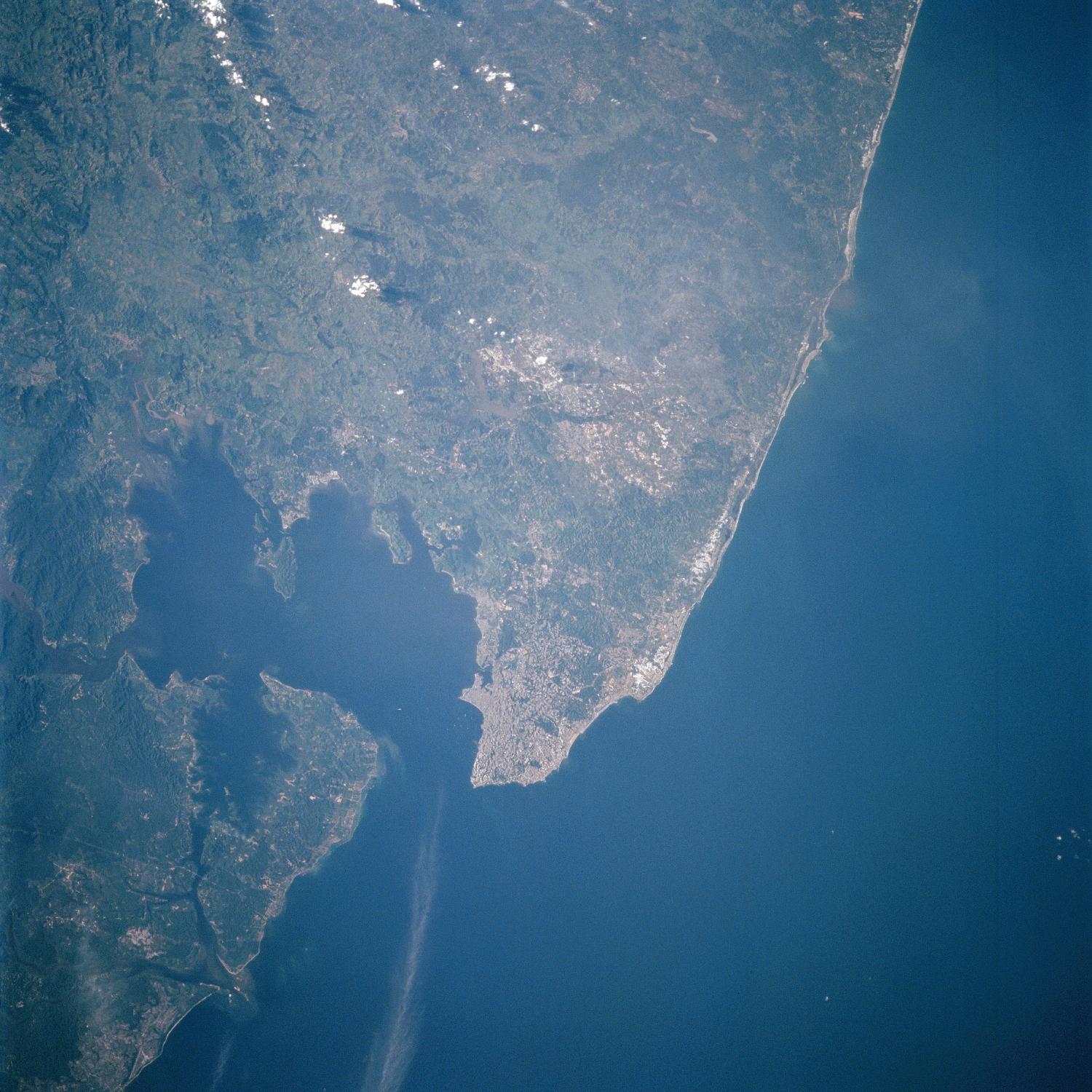 Imagen, Foto Satelite de Salvador, Bahia de Todos los Santos, Brasil