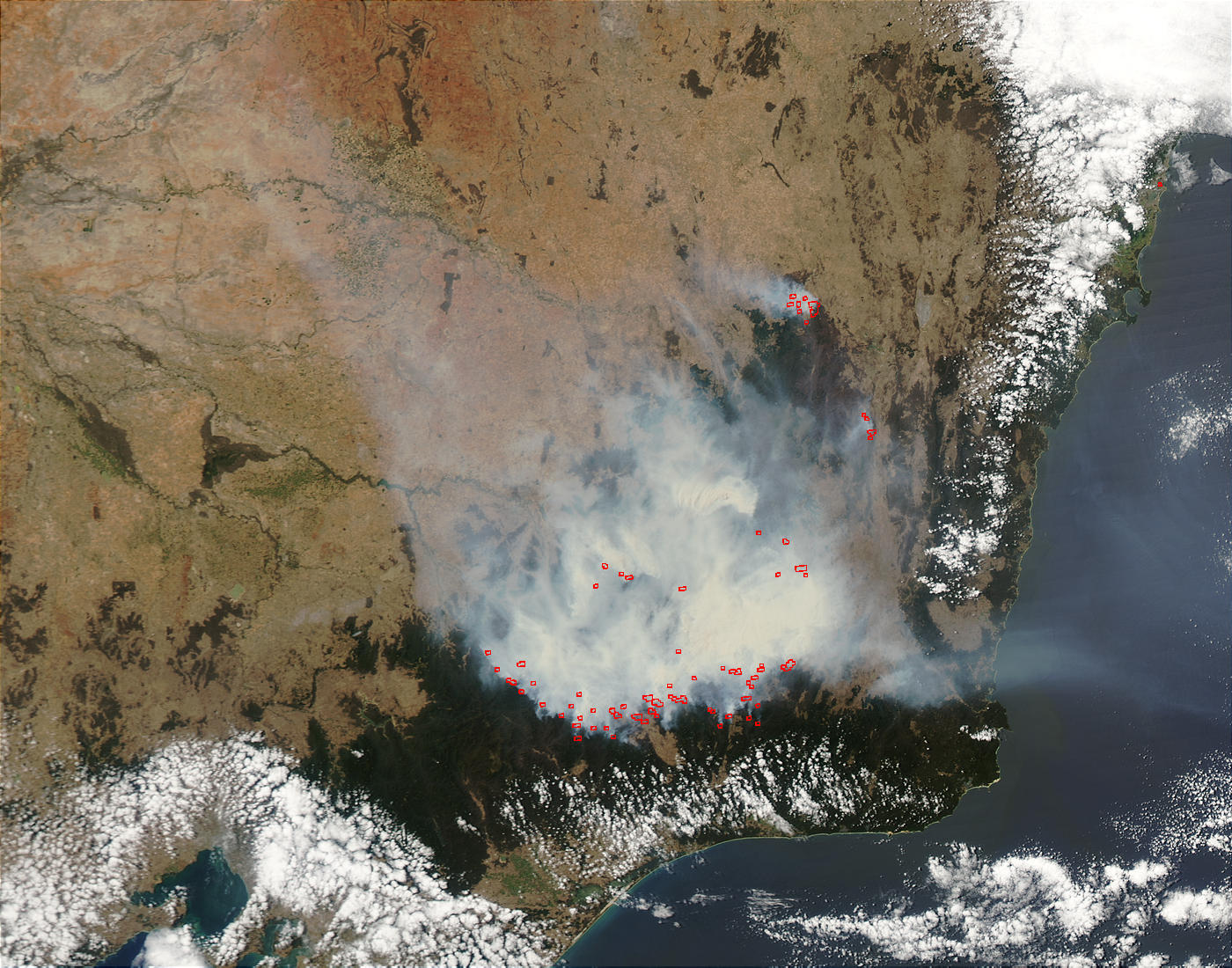 Incendios y humo en el sureste de Australia