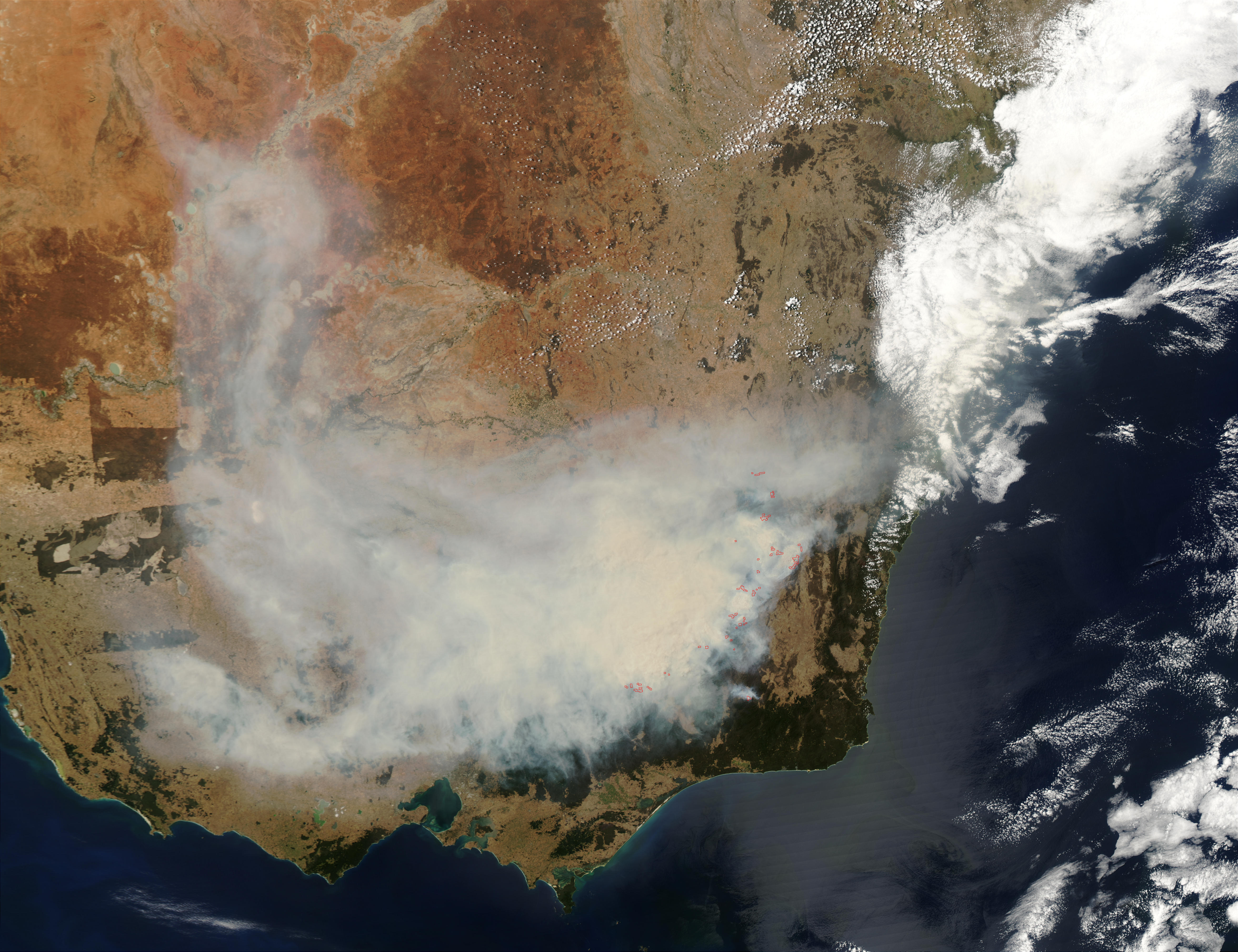 Incendios y humo en el sureste de Australia