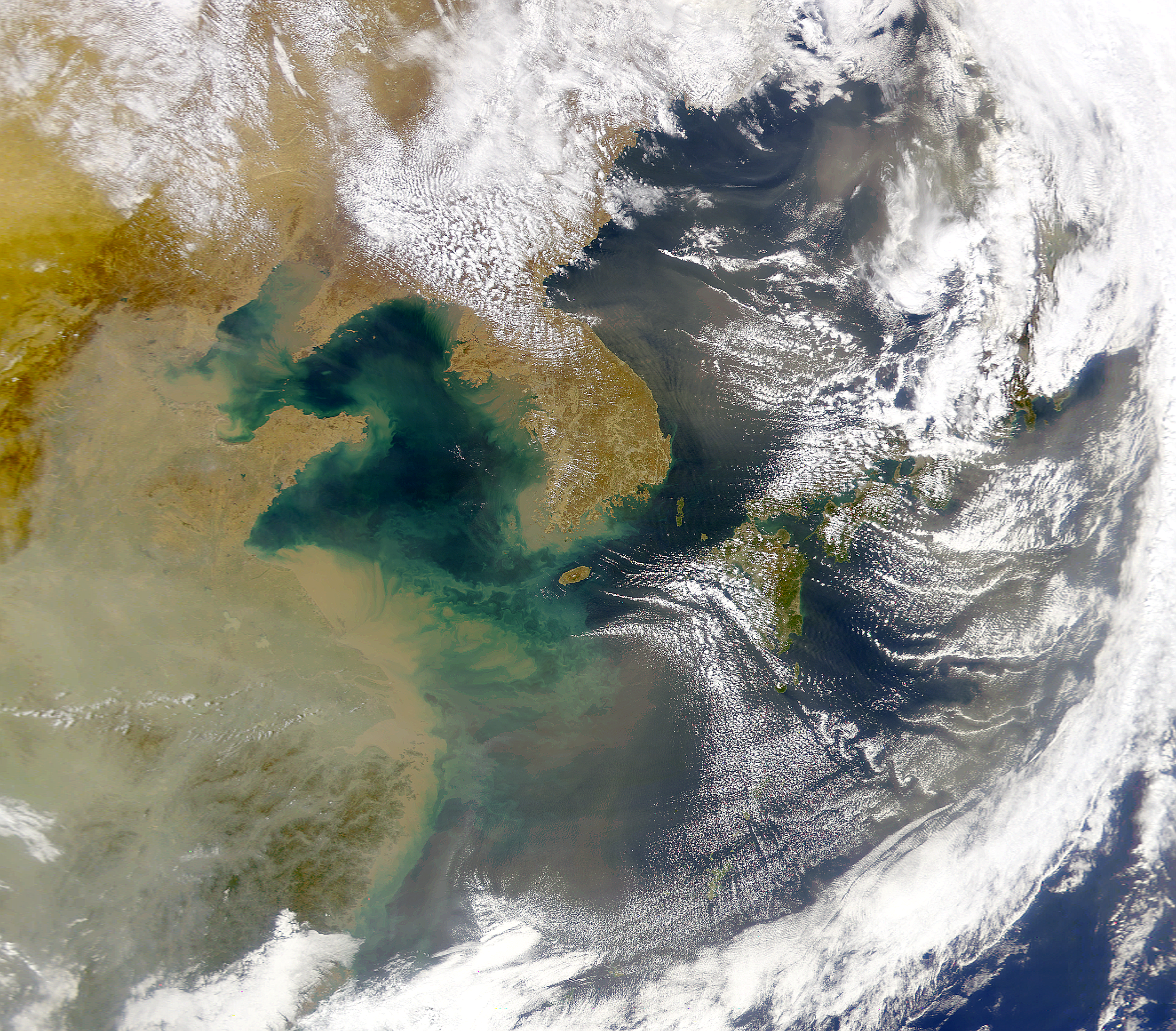 Secuelas de tormenta de arena en China