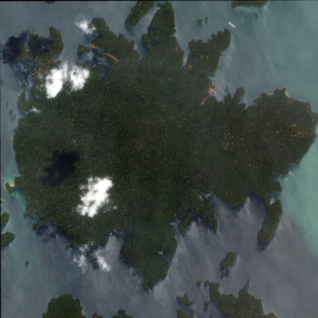 Imagen, Foto Satelite de la Isla Barra Colorado, Panamá